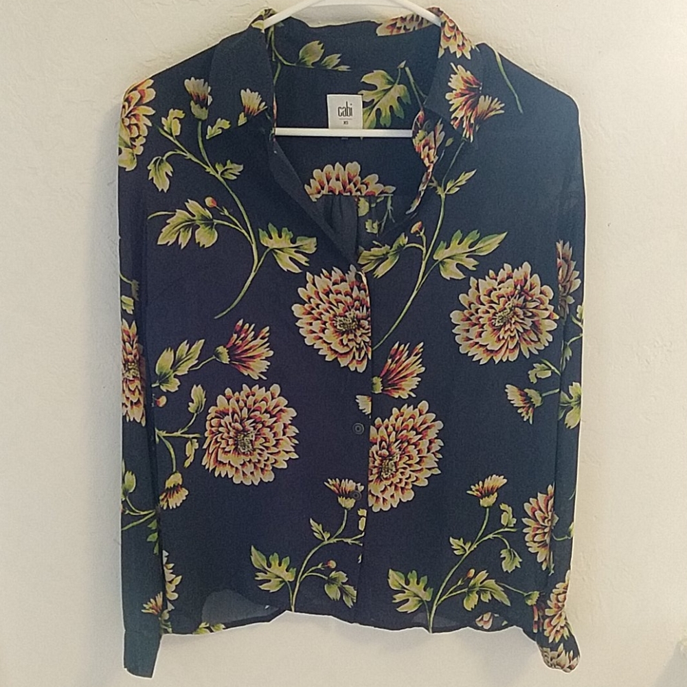 CAbi floral blouse EUC
